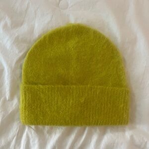 madewell brushed cuffed beanie 💚